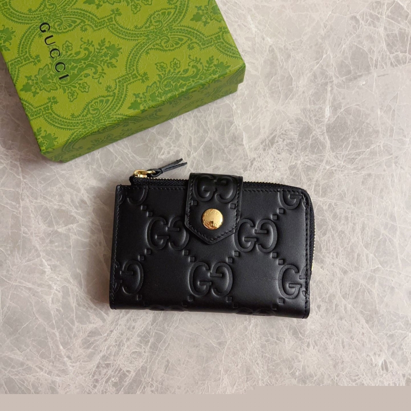 G*u*i wallets & purse